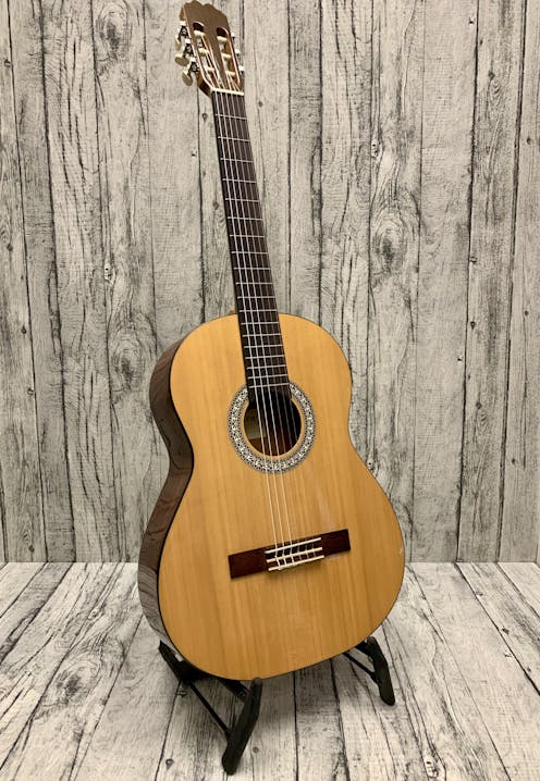 Admira Alba 4/4 Classical Guitar with Gig Bag - Commission Sale