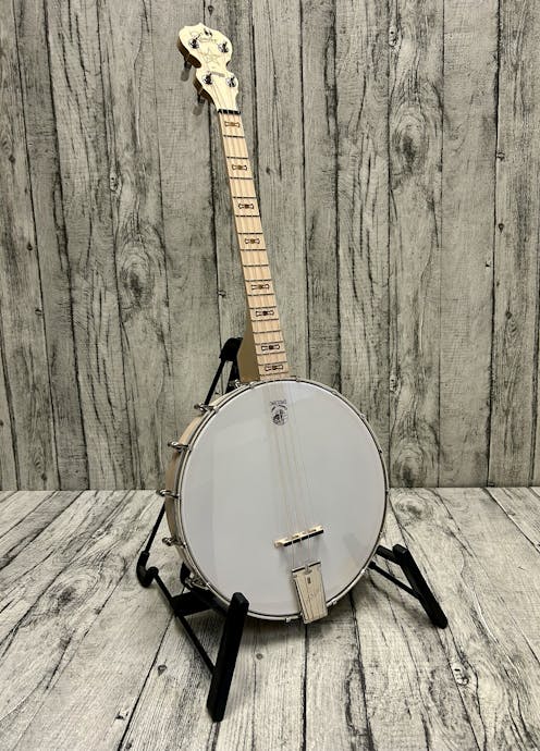 Deering Goodtime Leader Special 17 Fret Tenor Openback Banjo