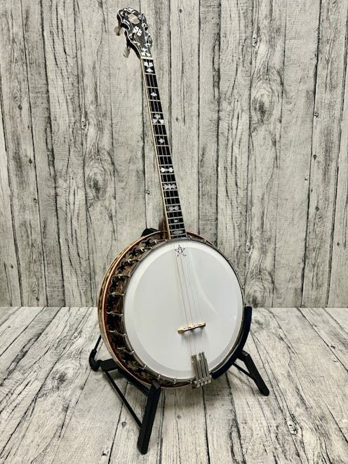 Chaplin 19 Fret Tenor Banjo with Hard Case - Commission Sale