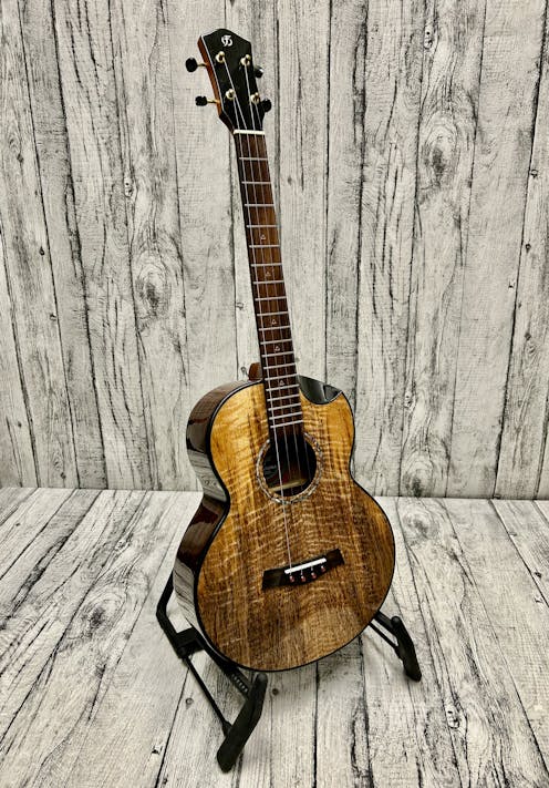 Flight Maia Steel Strung Baritone Electro Ukulele with Gig Bag - Commission Sale