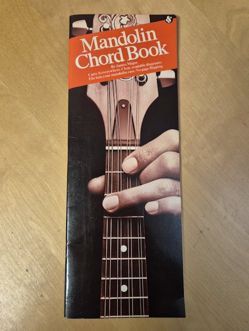 Amsco pulications Mandolin Chord Book - Clearance