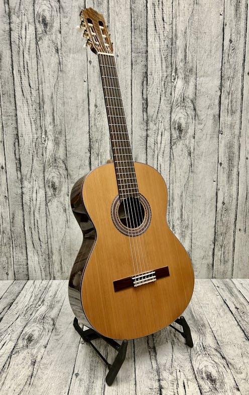 Castillo 203 Classical Guitar 4/4 size - Clearance