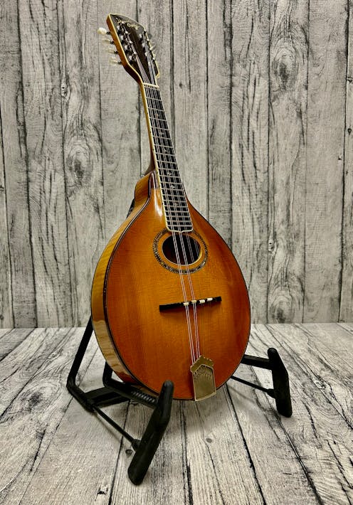 USED David Oddy 'A' Style Carved Top Mandolin with Hard Case - Commission Sale