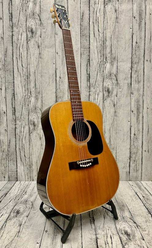 Dallas 4464 Dreadnought Acoustic Guitar with Hard Case - Commission Sale