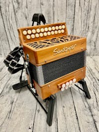 Sandpiper D/G Melodeon with Gig Bag