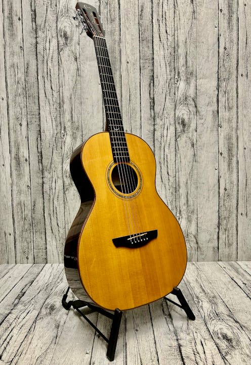 Faith PJE Limited F-000 with Hiscox Hard Case - Commission Sale