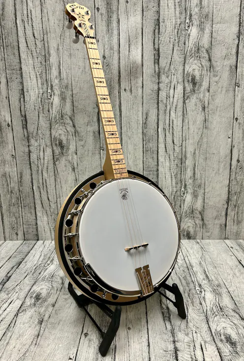 Deering Goodtime Erin Doolin Special DS-19 Standard Scale Resonator Irish Tenor Banjo with Hard case