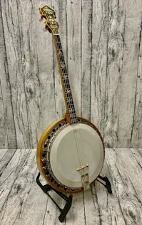 Bruno Royal Artist 19 Fret Tenor Banjo with Hard Case