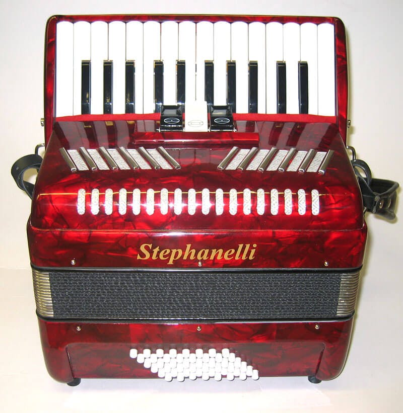 Stephanelli accordion deals