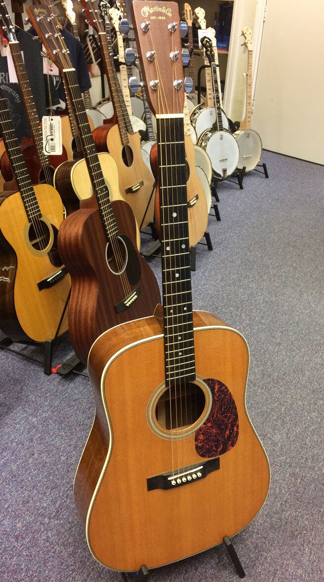 fender acoustic guitar with hard case