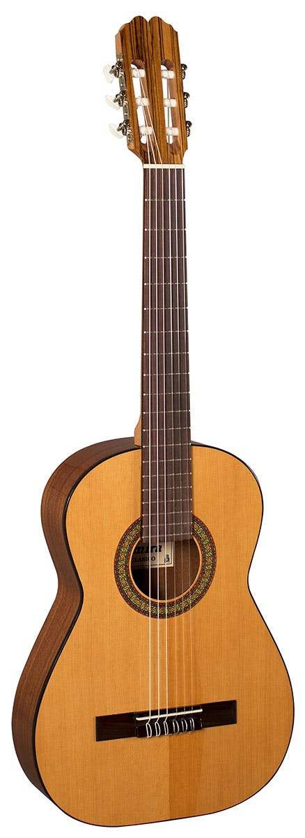 Admira spanish deals guitar