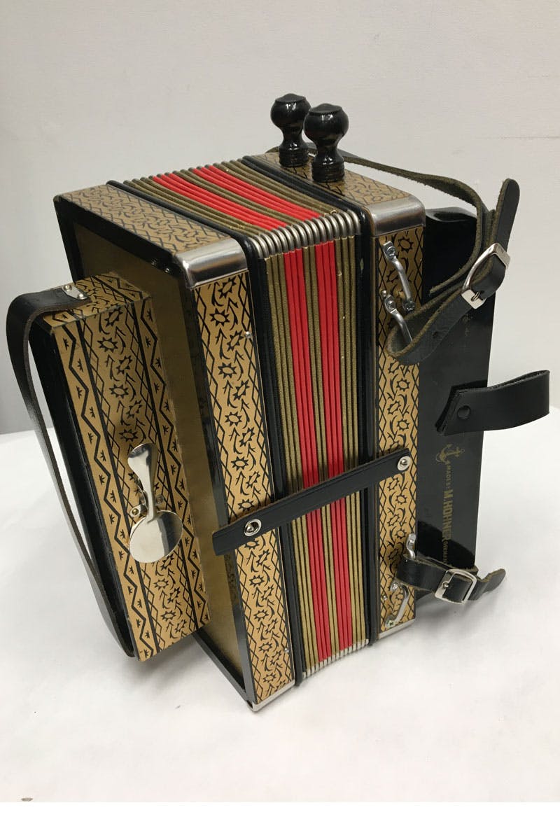 Hohner 4 deals stop accordion